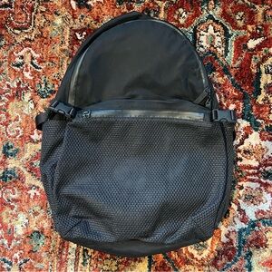 Lululemon All Hours Unisex Black Nylon Zippers Pockets Backpack NWOT